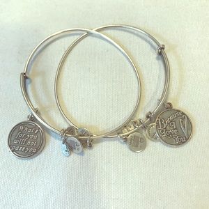 Pair of bracelets